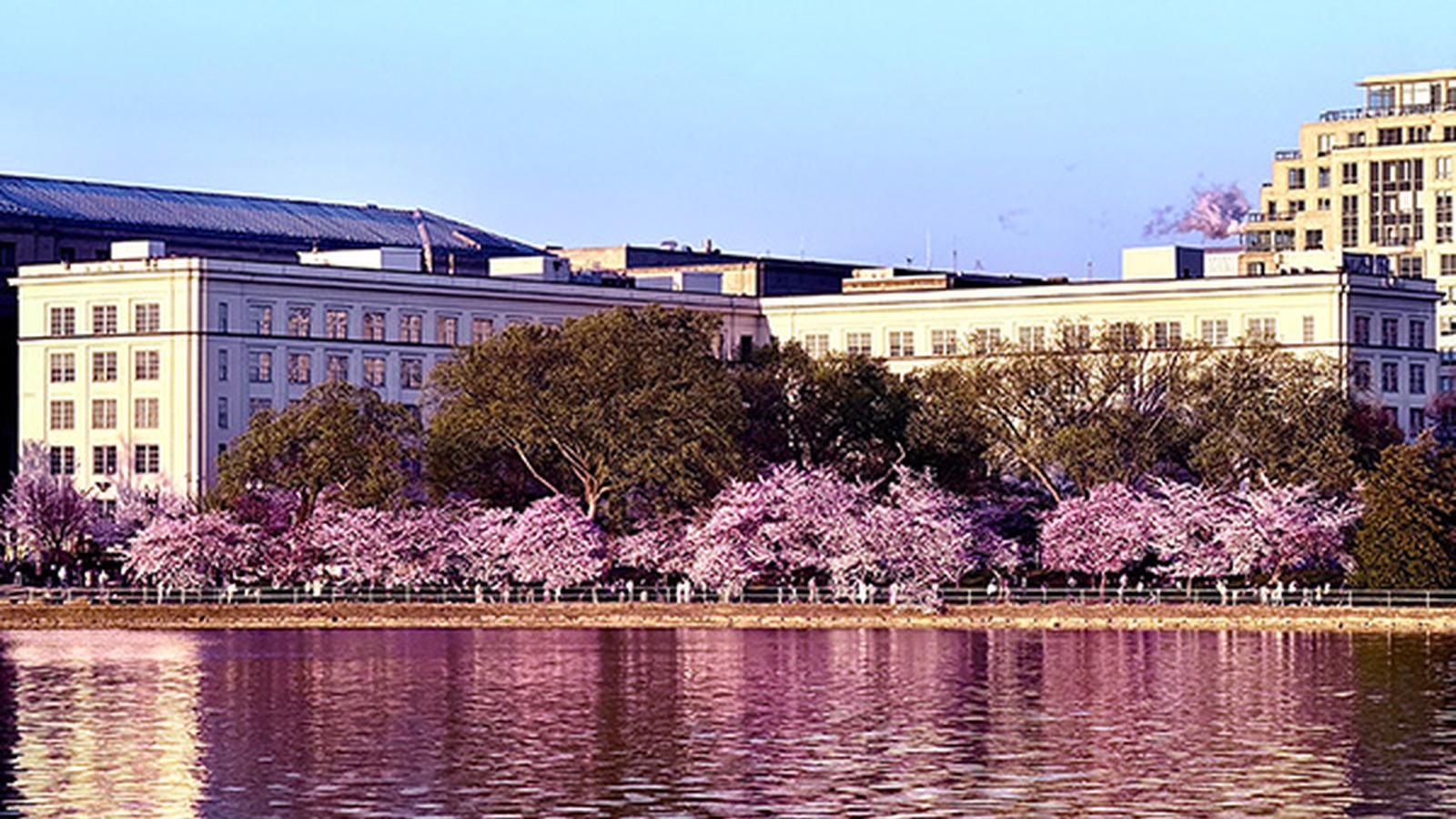 GSA Cut 45% of Its Buildings Workforce. Some Dispositions Slipped.